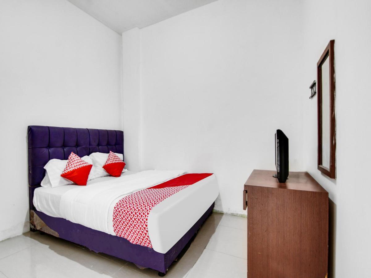 Oyo 90897 Hotel Sepupu Satria Pekanbaru Eksteriør bilde