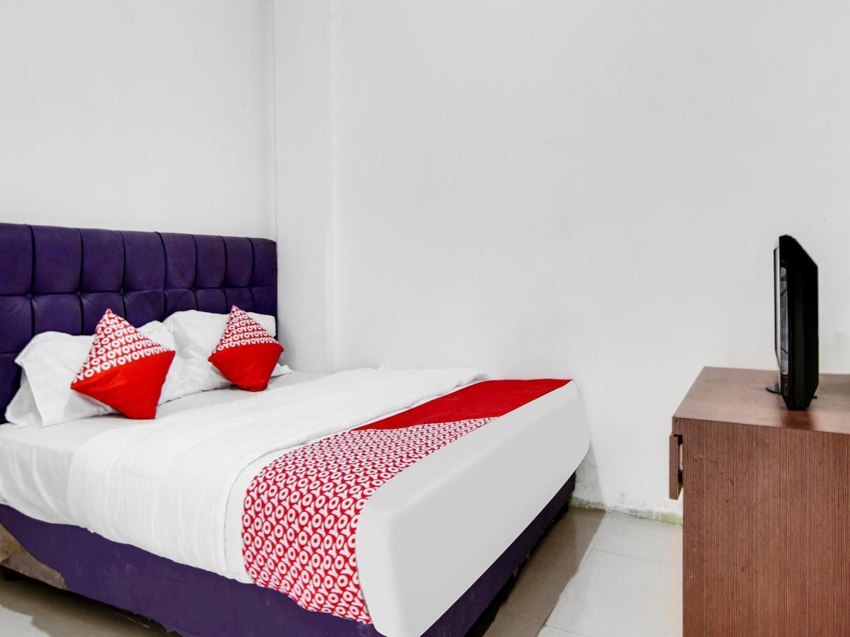 Oyo 90897 Hotel Sepupu Satria Pekanbaru Eksteriør bilde