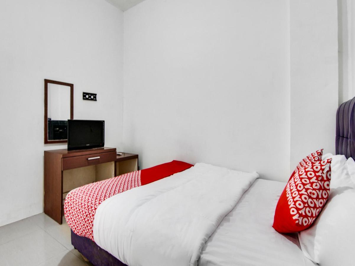 Oyo 90897 Hotel Sepupu Satria Pekanbaru Eksteriør bilde