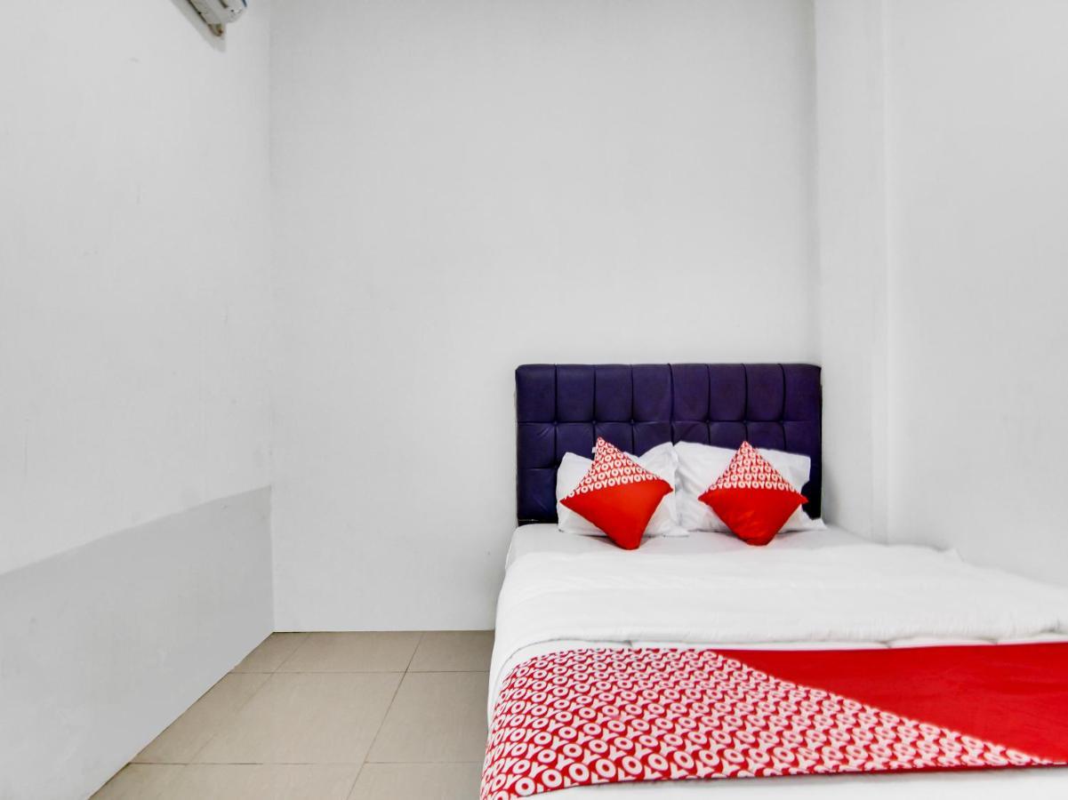 Oyo 90897 Hotel Sepupu Satria Pekanbaru Eksteriør bilde